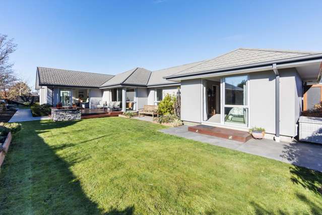 11 Glastonbury Drive Burwood_2