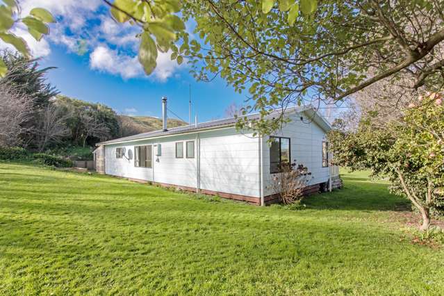 9 Blake Street Porangahau_4