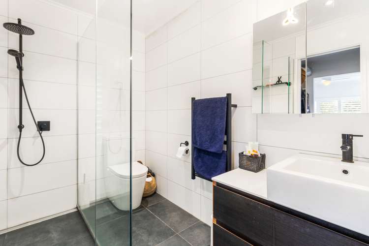 3 Surfdale Road Surfdale_12