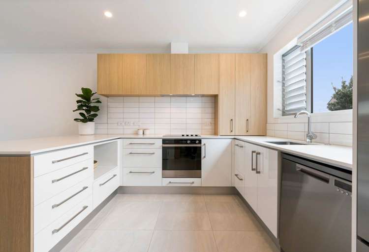 45 Glidepath Road 1626_3