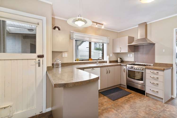 11b William Place Lynmore_7