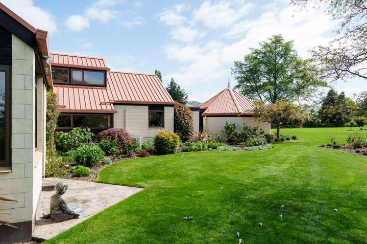 65 School Road North North Taieri_18