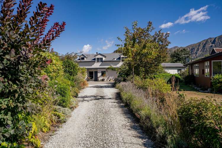 9A & 9B Argyle Place Arrowtown_19