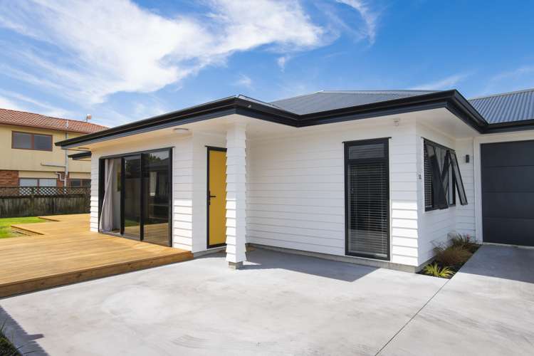 53 Lytton Road Riverdale_19