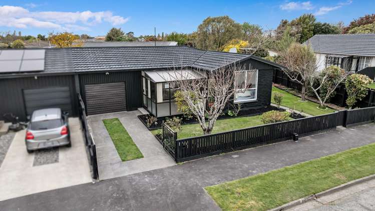 2/11 Blairdon Place_1
