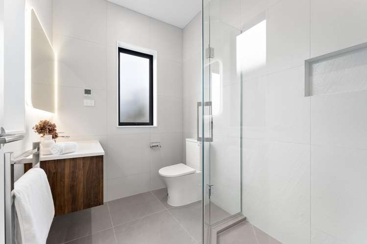 63 Huanui Drive Orewa_10