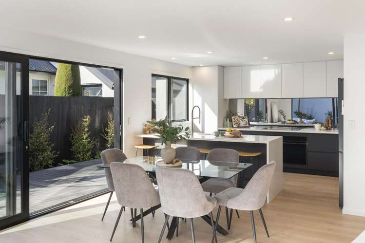 2/61 Murray Place St Albans_5