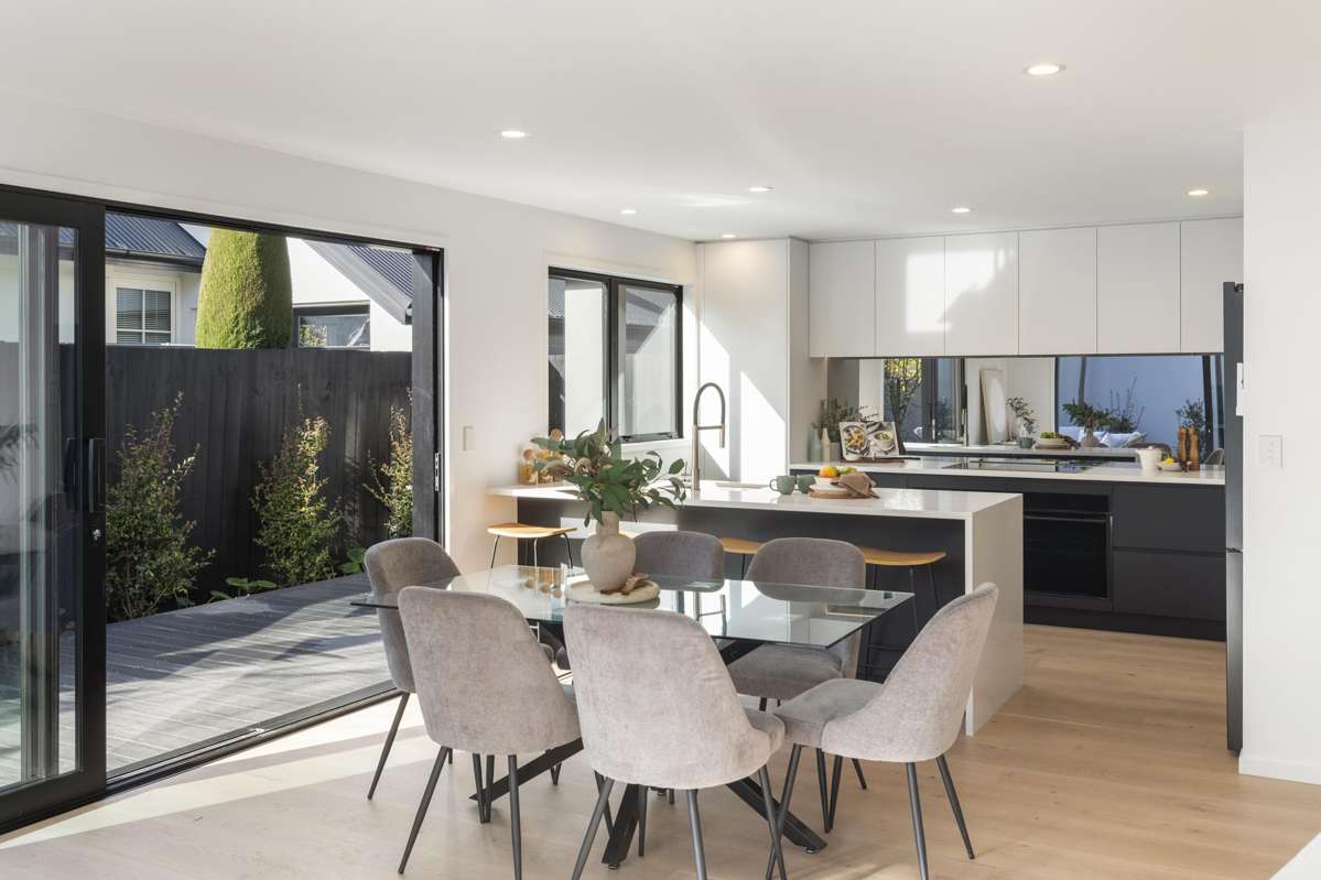 2/61 Murray Place_1