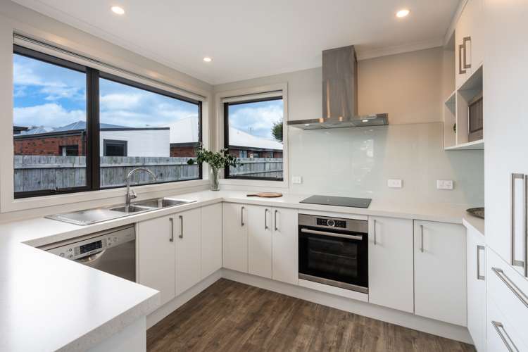 11b Law Street Caversham_10