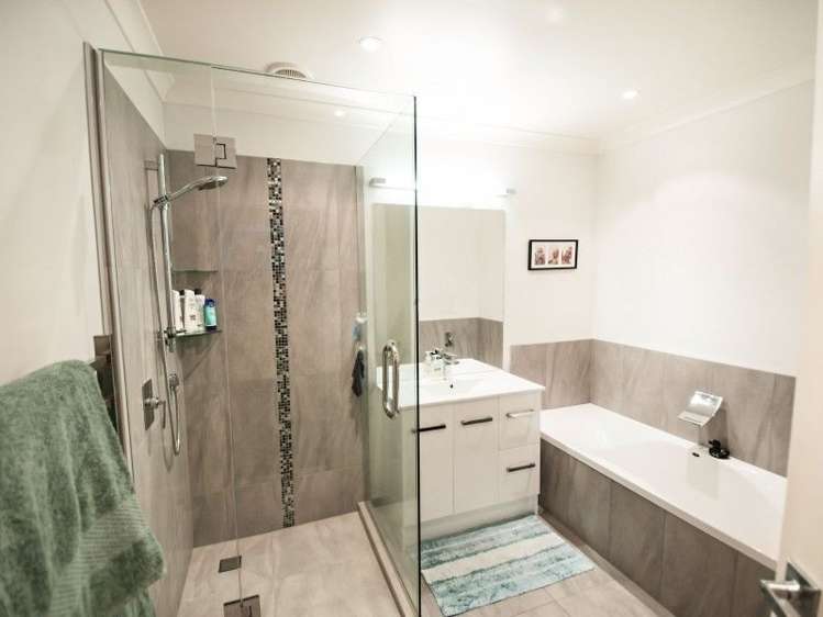 109 Bond Crescent Forrest Hill_10