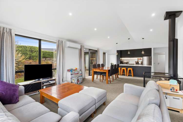 51 Kirimoko Crescent_4