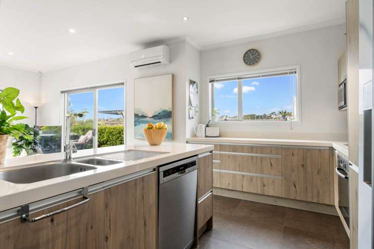 4 Te Oneroa Way Long Bay_9