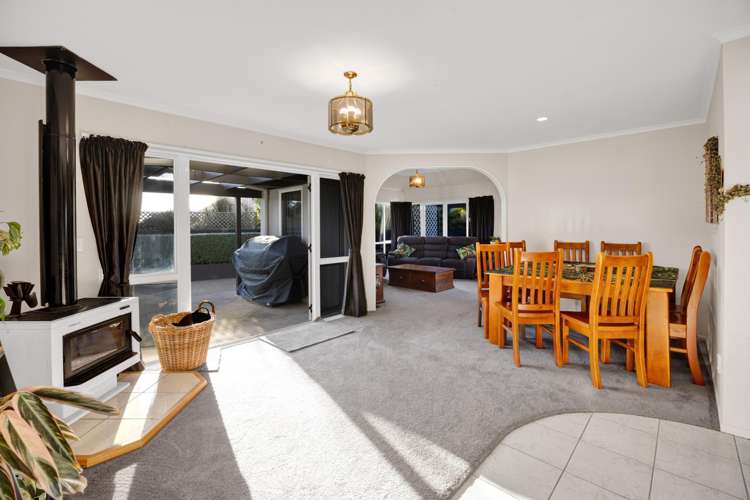283 Glover Road Hawera_20