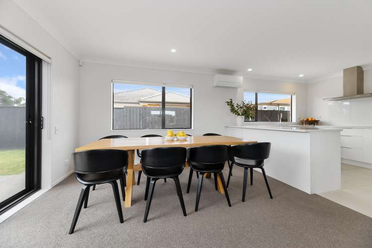 27 Scotsmoor Drive Wattle Downs_8