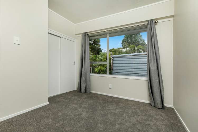 2/1 Takapu Street Henderson_10