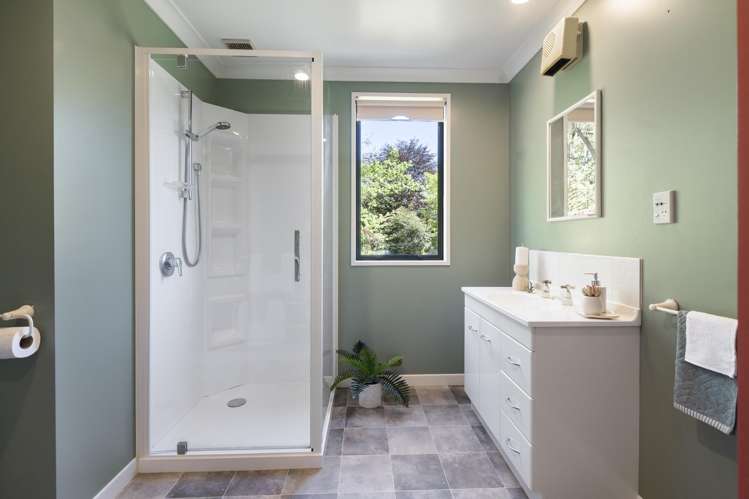 562 Turitea Road Turitea_22