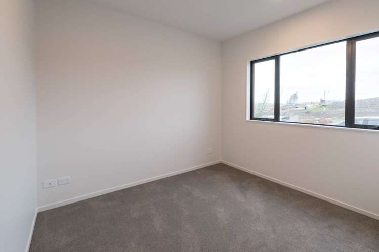 43 Parkland Loop Wainui_11