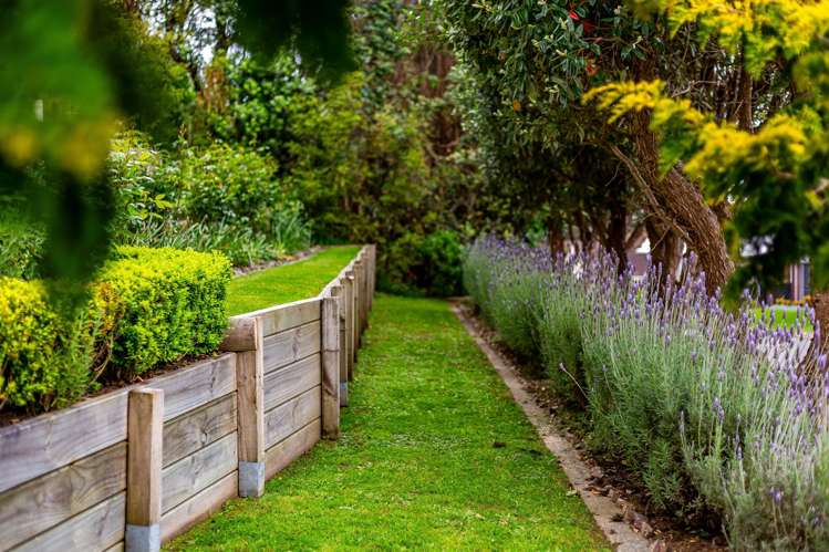 129 Kahu Road Paremata_27