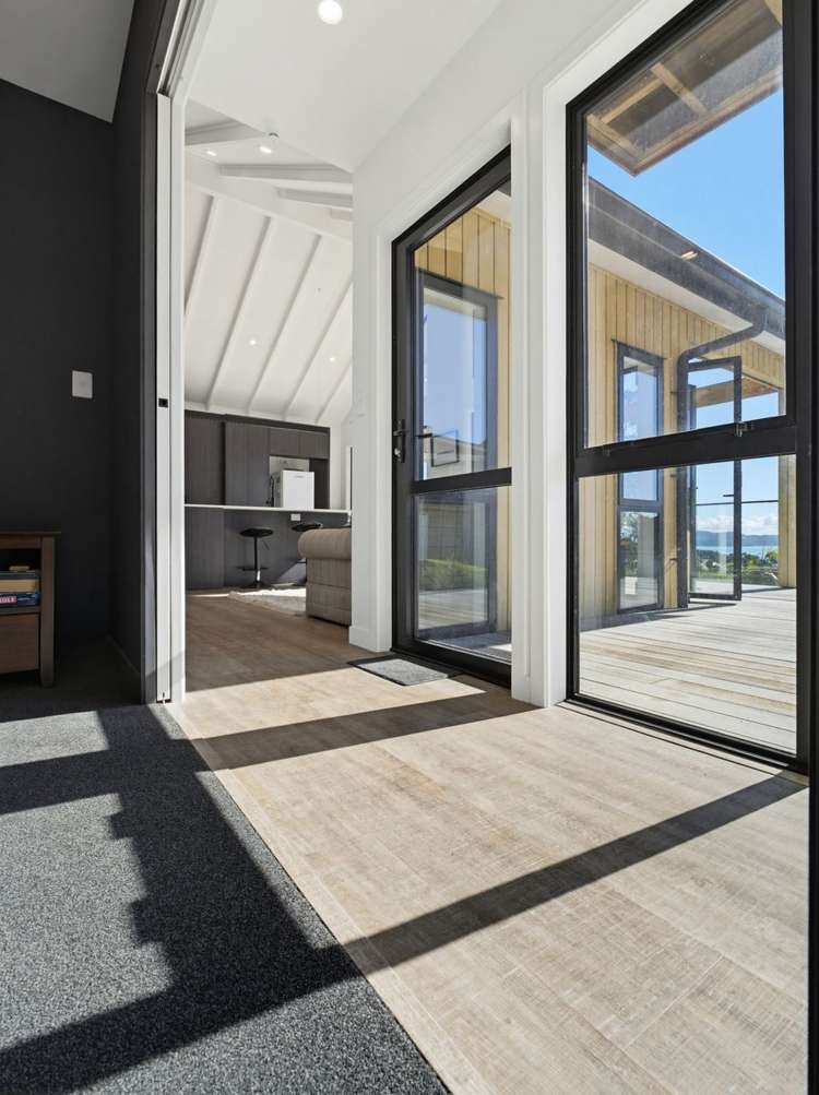 2D Vipond Road_0
