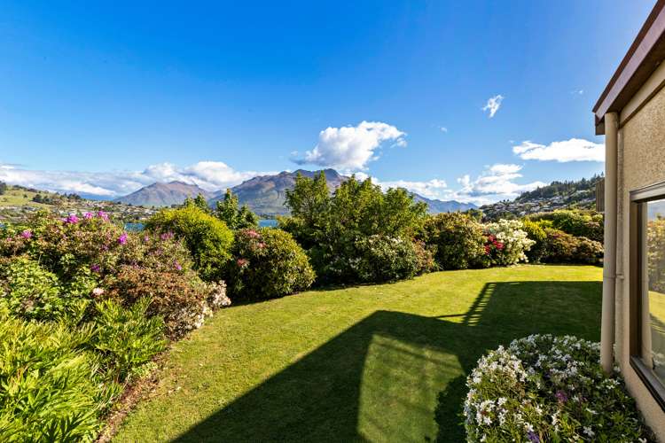 25 Golden Terrace Queenstown_25
