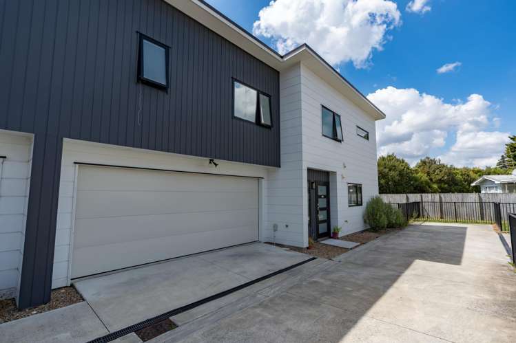 2/54 Carrington Avenue Hillcrest_1