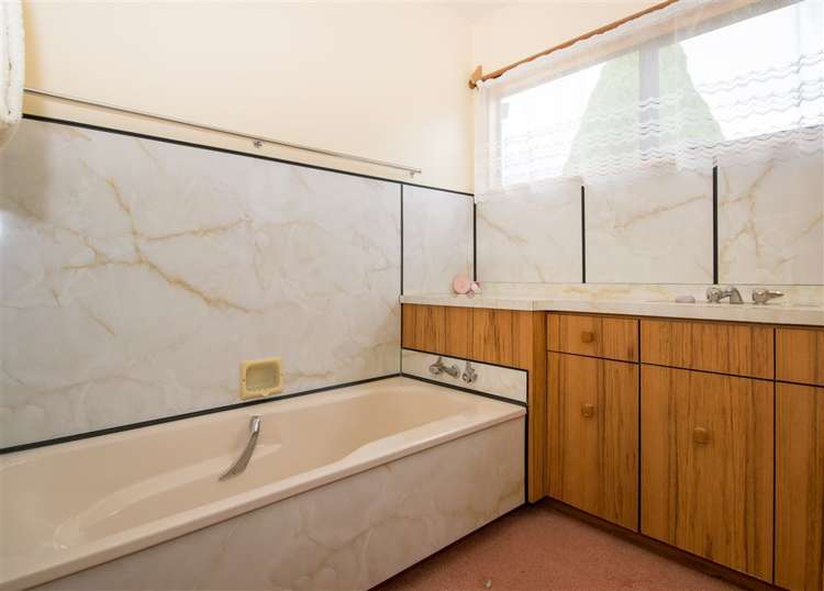 3 Harvey Place Renwick_12