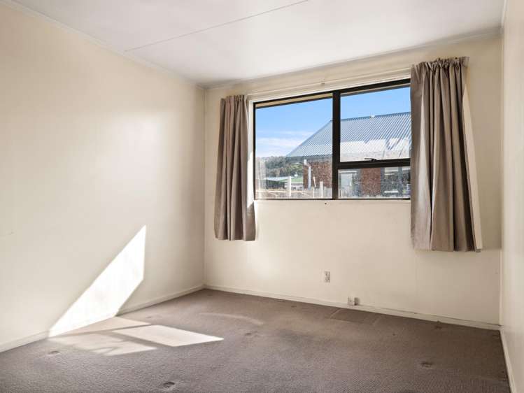 10D Law Street Caversham_9