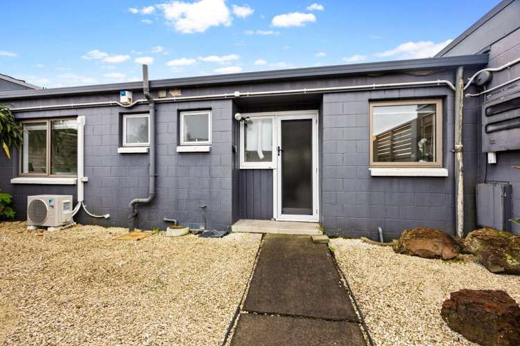 2/10 Robert Street Ellerslie_10