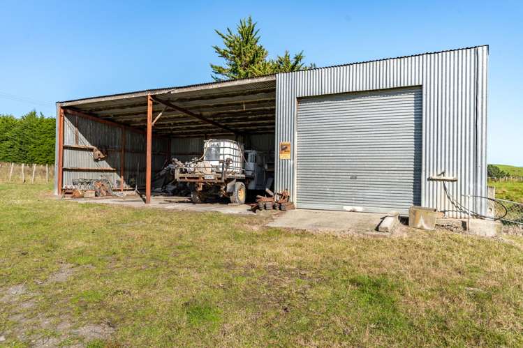 1322 Lake Ferry Road Martinborough_19