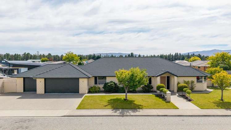 10 Larch Crescent Alexandra_25