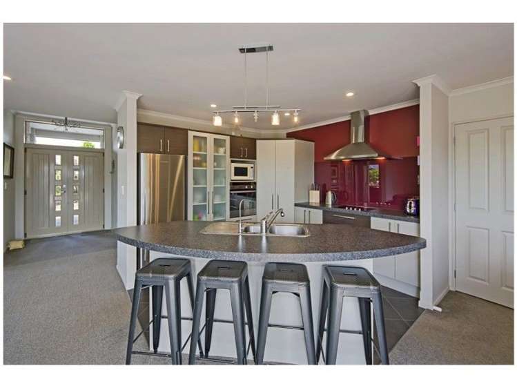 37 Hollybush Drive Brightwater_6