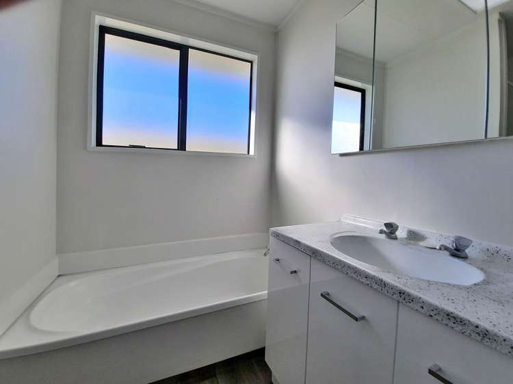 12a Alverstoke Road Parkvale_4