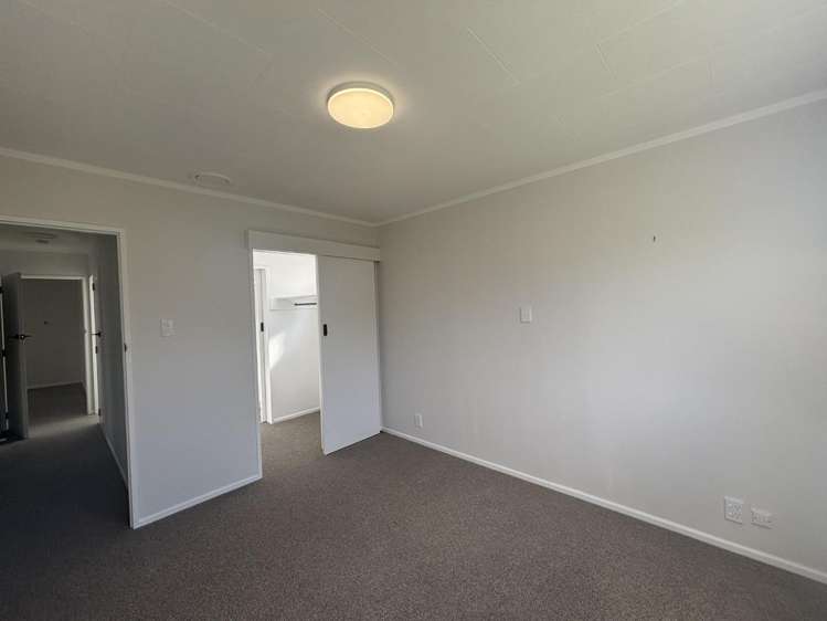 129 Peakes Road Springvale_15