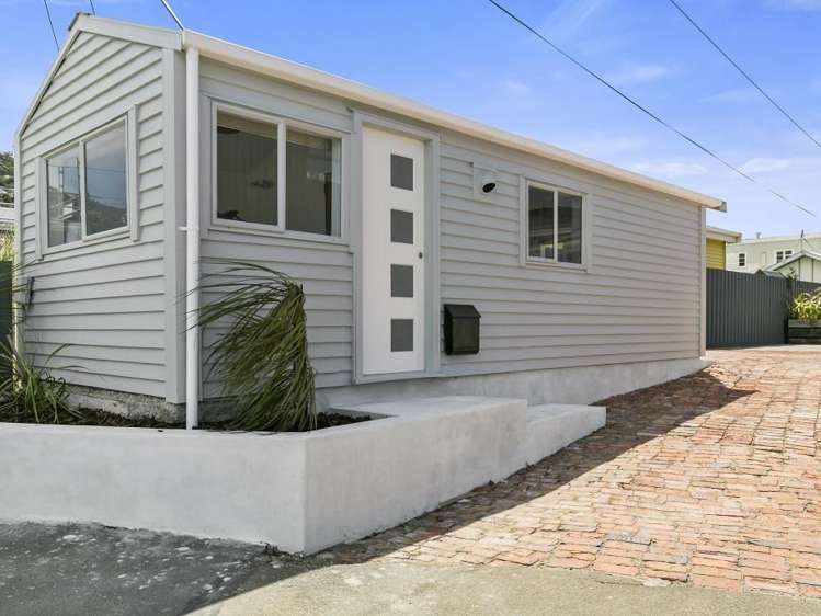 68a Lyall Parade Lyall Bay_16