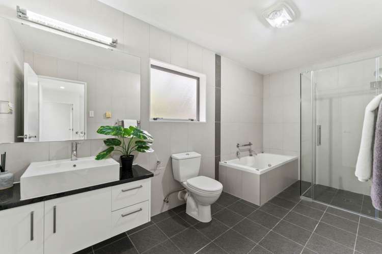 23 Miromiro Street Greenhithe_11