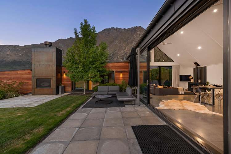 8 Big Valley Drive Jacks Point_23