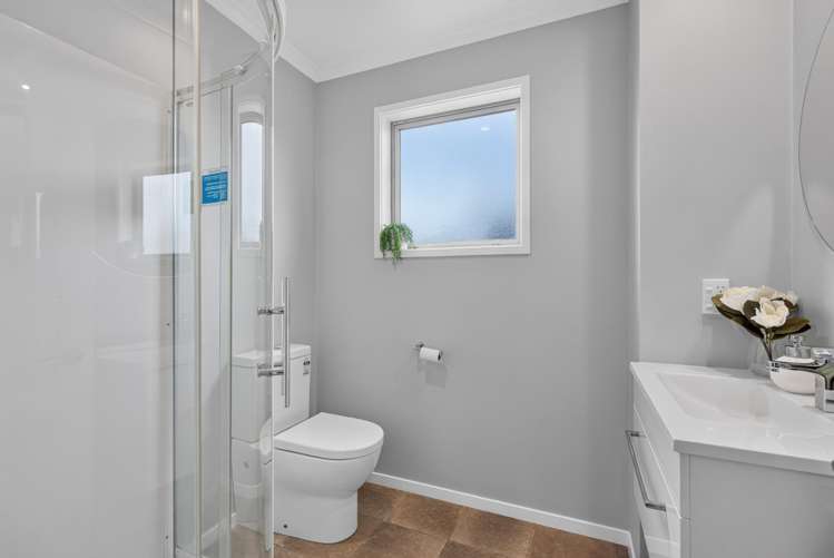 5 Latimer Way Petone_15