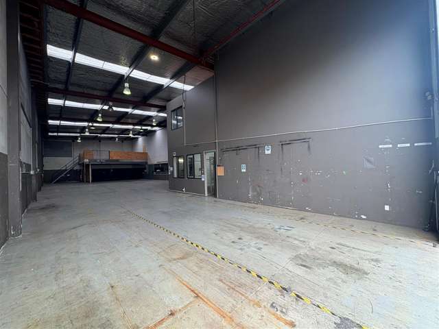 2/27 Cain Road Penrose_1