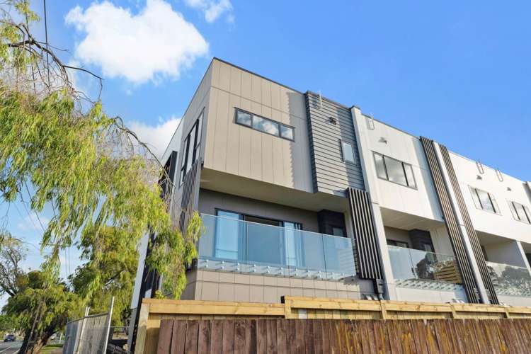 4 & 5/21 Erima Avenue_0