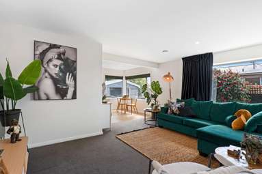 19 Eglinton Street_3