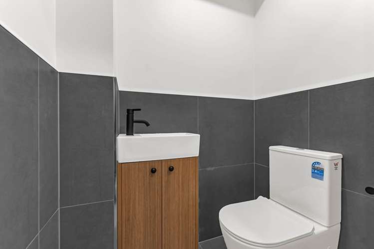 38 Paretao Street Massey_23