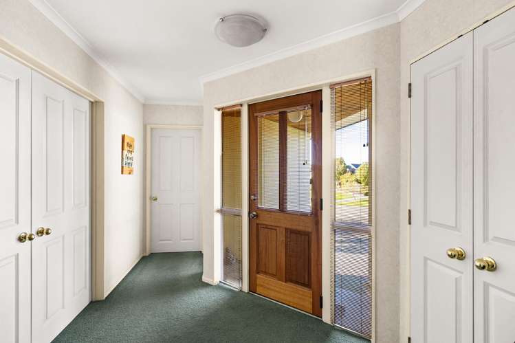 35 Stirling Place Marchwiel_17