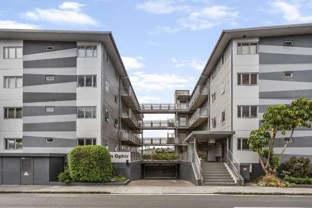 Steps to Ponsonby & K Road