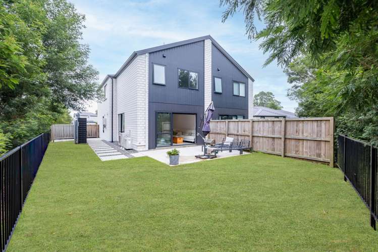 10/23 Marjoriefield Mews Fitzroy_11