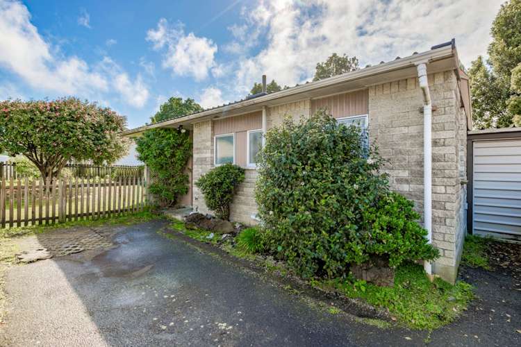 2/32a Reagan Road Manukau_6