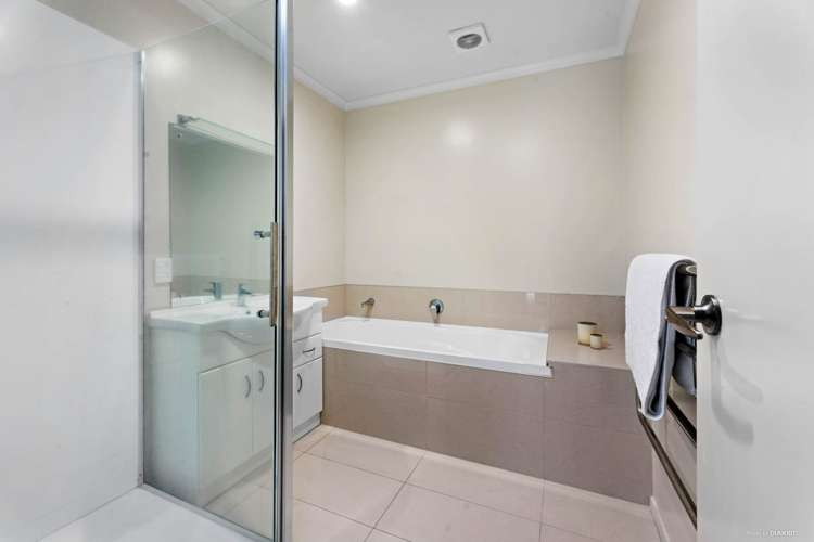 2/11 Collie Street Hillpark_10