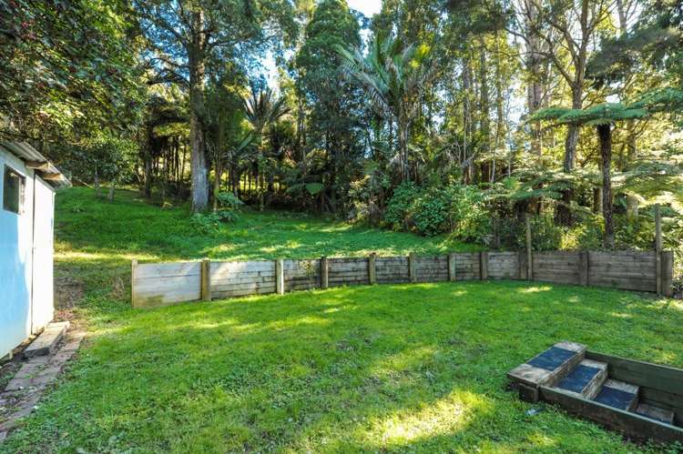 207 Laingholm Drive Laingholm_16