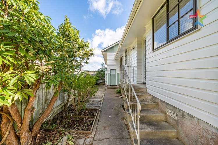 1/5 Kingsley Street Stokes Valley_16