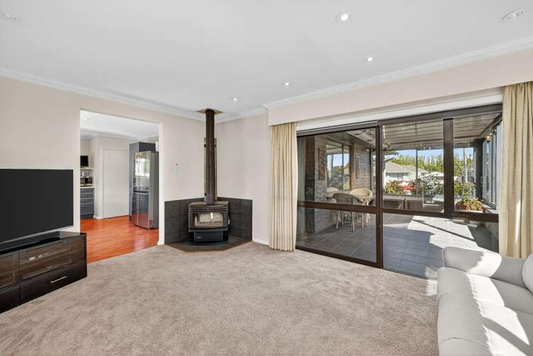 84 Greenhaven Drive Burwood_2
