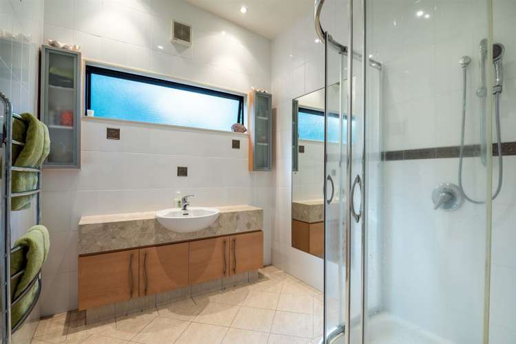 1 Kahikatea Close Campbells Bay_18